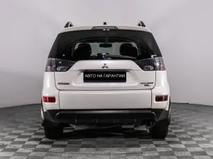 Mitsubishi  4