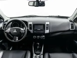 Mitsubishi  6