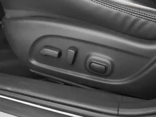 Nissan  15