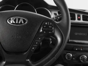Kia  11