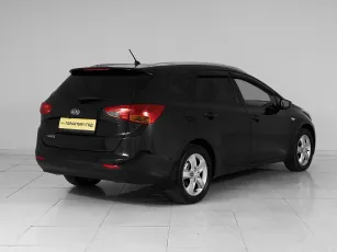 Kia  6