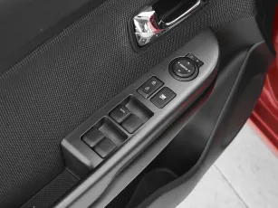 Kia  11