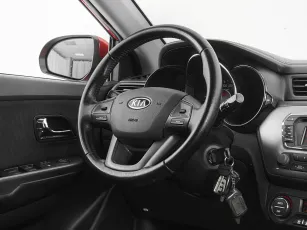 Kia  9