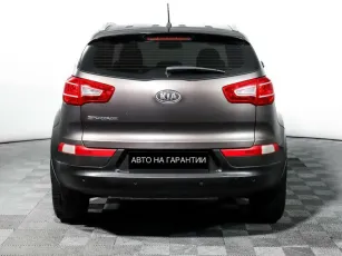 Kia  6