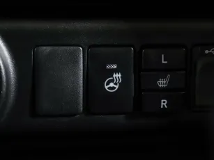 Toyota  11