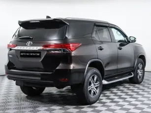 Toyota  3