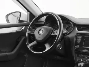 Skoda  9