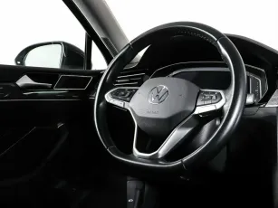 Volkswagen  12