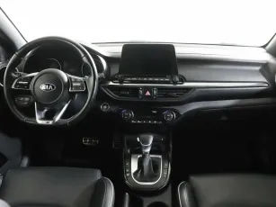 Kia  6