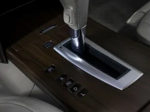 Nissan  13