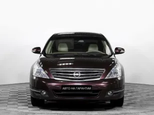 Nissan  2