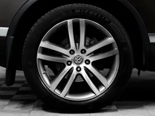 Volkswagen  6