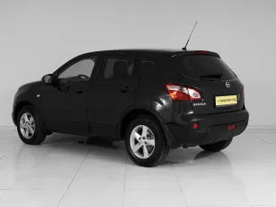 Nissan  4