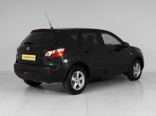 Nissan  6