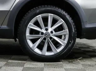 Volkswagen  5