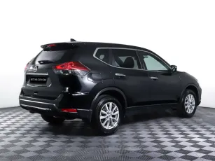Nissan  5
