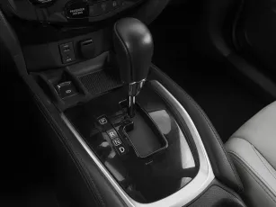Nissan  18