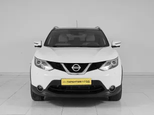 Nissan  2