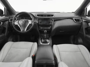 Nissan  8