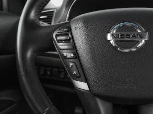 Nissan  11