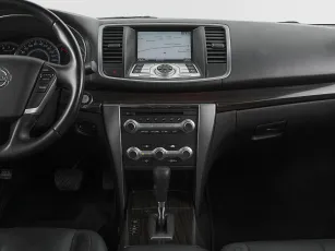 Nissan  17