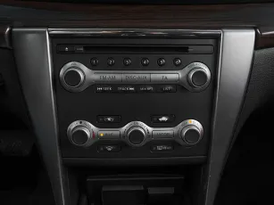 Nissan  19