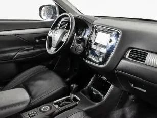 Mitsubishi  6