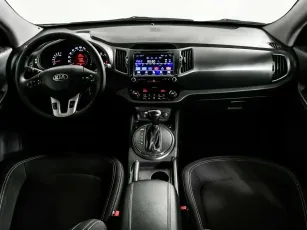 Kia  8