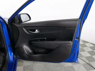 Kia  21