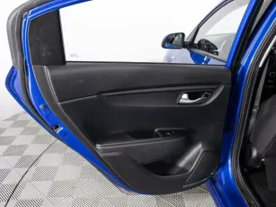 Kia  22