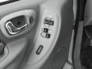 Chrysler  12