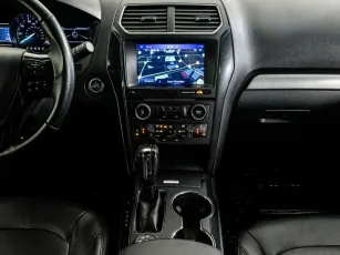 Ford  10
