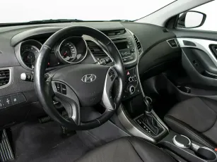 Hyundai  12