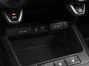 Kia  17
