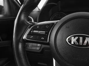 Kia  10