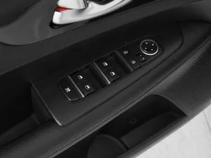 Kia  12