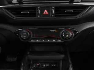 Kia  15