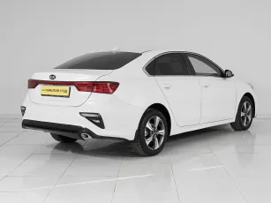 Kia  6