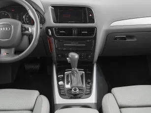Audi  18