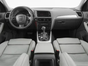 Audi  8