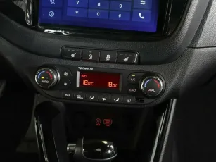 Kia  14