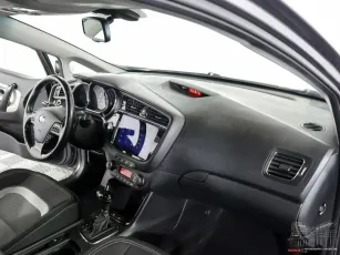 Kia  8