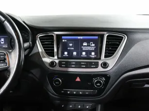 Hyundai  11