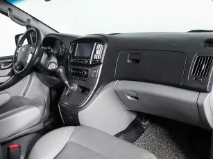 Hyundai  10