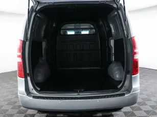 Hyundai  16
