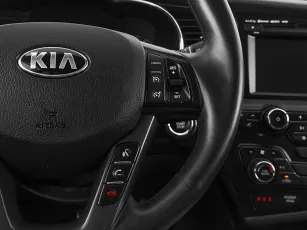 Kia  12