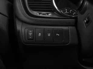 Kia  15