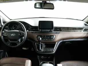 Hyundai  12