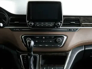 Hyundai  13