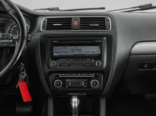 Volkswagen  13